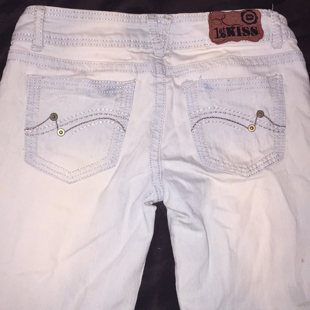 Distressed capris - Picture 5 of 6